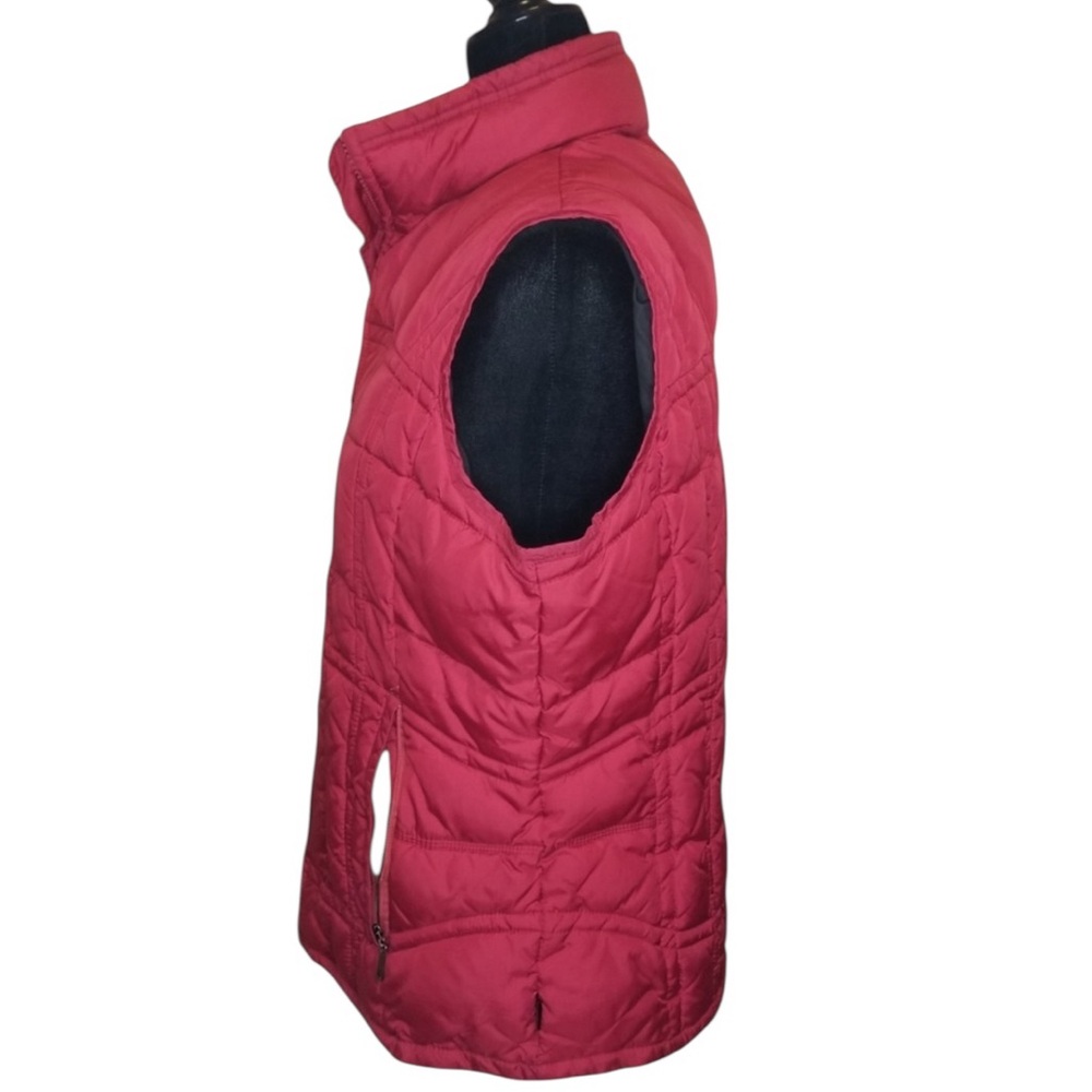 Woolrich Quilted Raspberry Vest - Size Medium - Picture 5 of 7